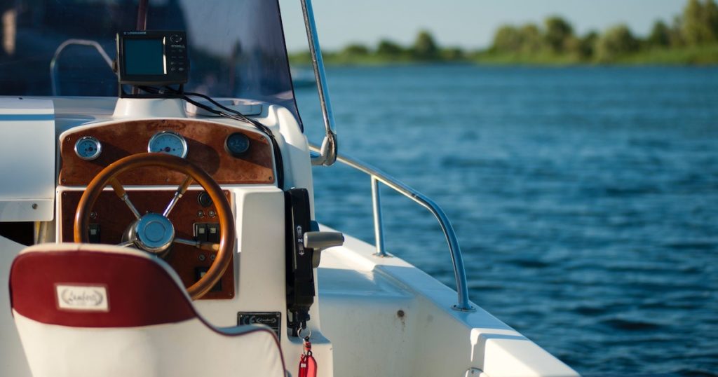 Alquiler y charter de veleros, barcos y catamarán en la Costa Brava (Girona)