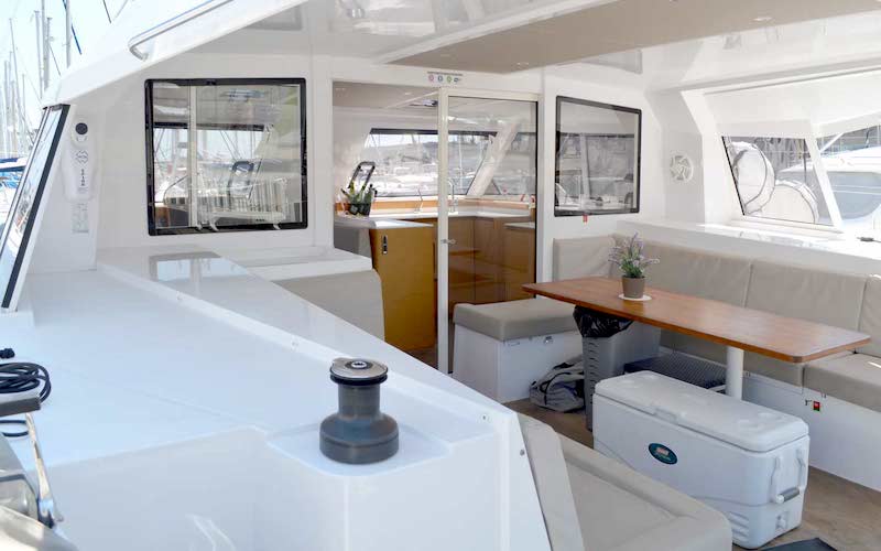 Yacht, catamaran and sailboat charter